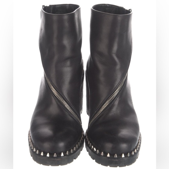 Christian Louboutin leather Boots - Picture 2 of 5